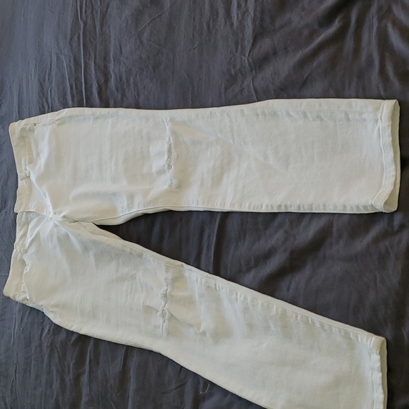 Ladies Nanette Lepore White skinny jeans, size 6 - Picture 2 of 10